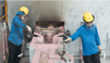 Introducing molten aluminum for casting